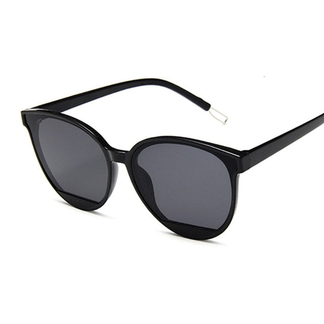 New Classic Oval Red Women Sunglasses Female Vintage Luxury Plastic Brand Designer Cat Eye Sun Glasses UV400 Fashion